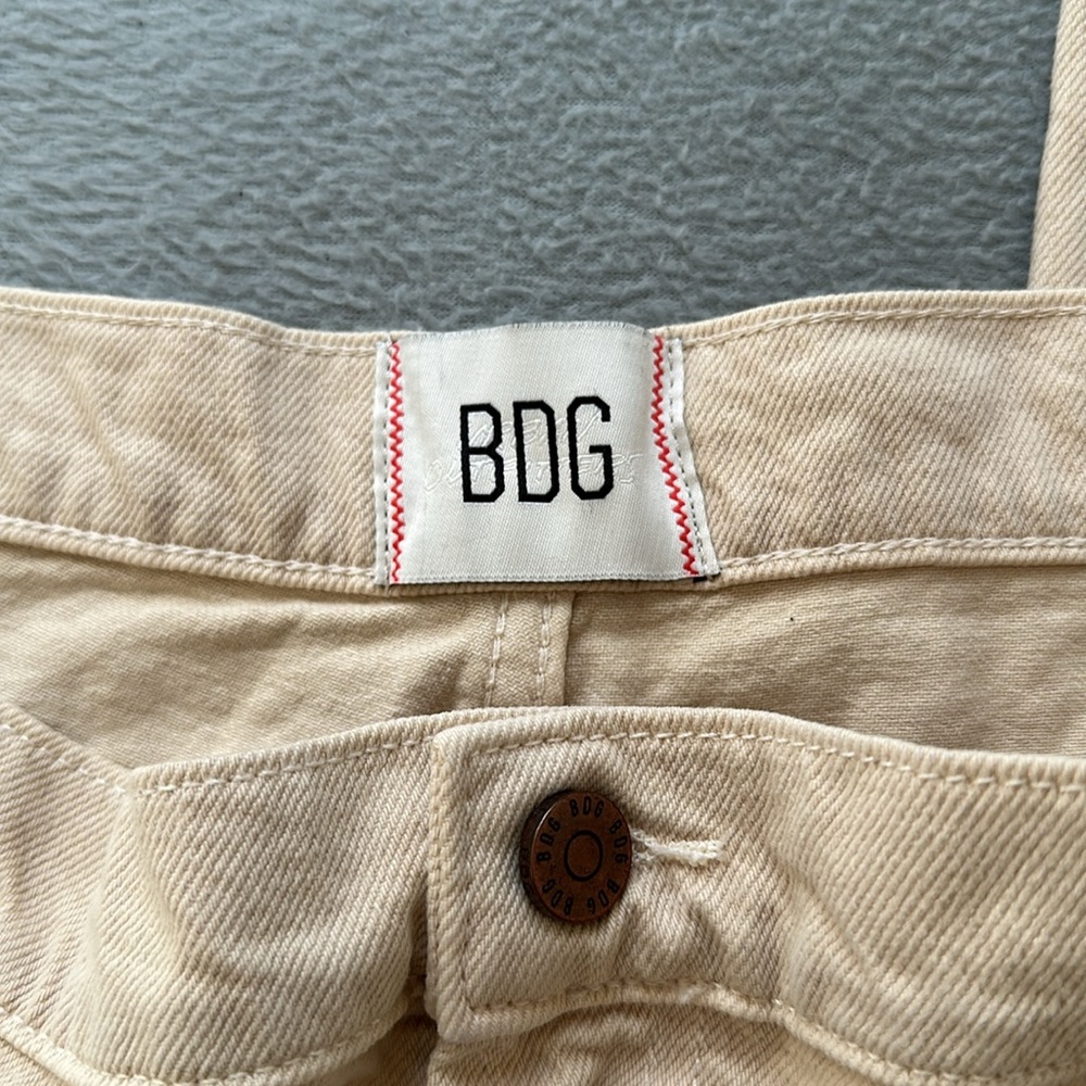 BDG Urban Outfitters, Ivory cowgirl Jeans